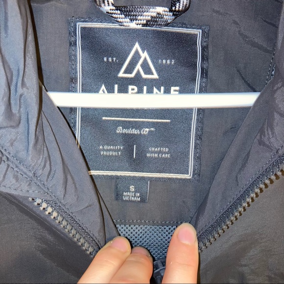 NWT Alpine Windbreaker - Picture 6 of 11